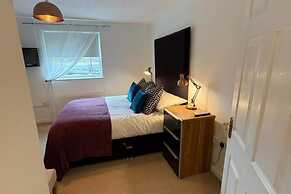 2 Bed-sleeps 3-parking-town Centre