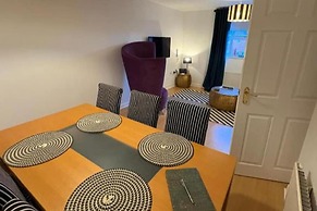 2 Bed-sleeps 3-parking-town Centre