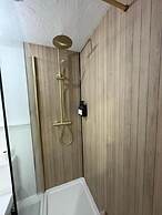 2 Bed-sleeps 3-parking-town Centre