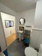 2 Bed-sleeps 3-parking-town Centre