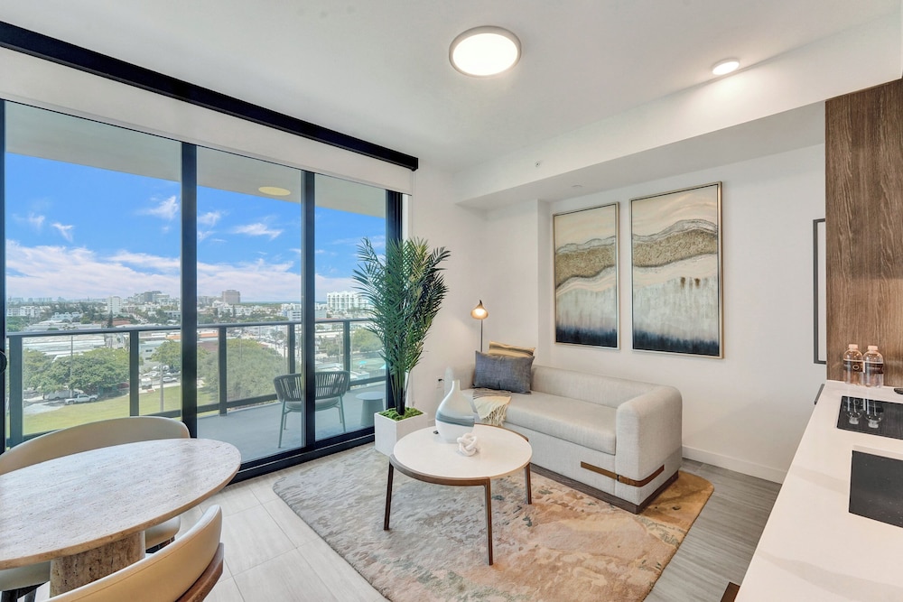 72 Park - Miami Beach by Nomada