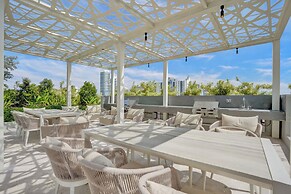 72 Park - Miami Beach by Nomada