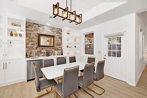 Castlewood Retreat #2524