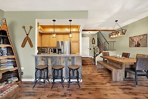 Woodland Retreat #2548