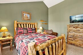 Woodland Retreat #2548