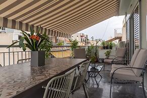 Artistic apt in Gazi with terrace by GHH