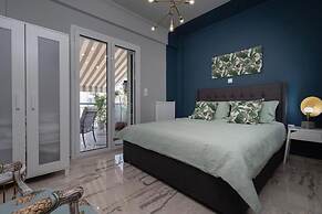 Artistic apt in Gazi with terrace by GHH
