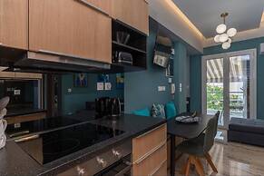 Artistic apt in Gazi with terrace by GHH
