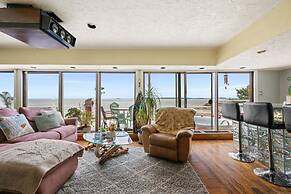 Coastal Charm Lobster Ch Teau