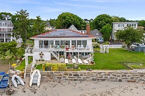 Coastal Charm Lobster Ch Teau