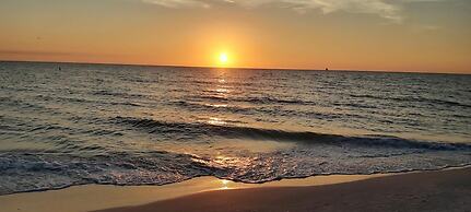 Sunset Vistas 209n - Latitude Adjustment