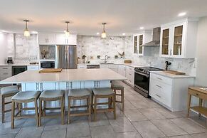 Sea Club #39 - Seaside Serenity