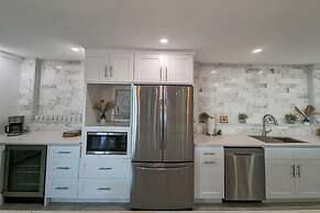 Sea Club #39 - Seaside Serenity