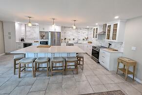 Sea Club #39 - Seaside Serenity