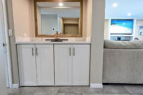 Sea Club #39 - Seaside Serenity