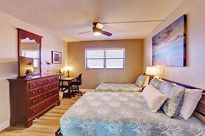 Bayshore Yacht & Tennis 806