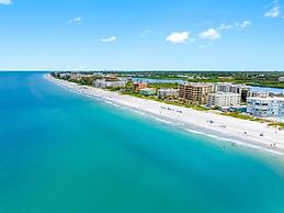 Bayshore Yacht & Tennis 806