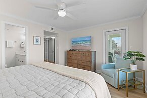 Sea Coast Gardens II 101