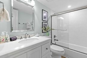 Sea Coast Gardens II 101