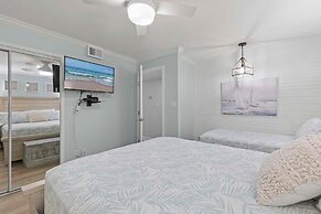 Sea Coast Gardens II 101