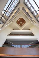 Hotel The Pramukh by Shivalaya Darshanam