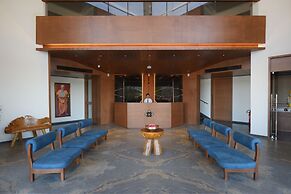 Hotel The Pramukh by Shivalaya Darshanam