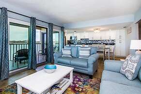 Sea Club #32 - Dolphins Lookout