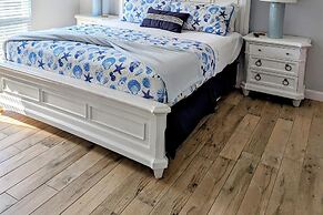 Sea Club #32 - Dolphins Lookout