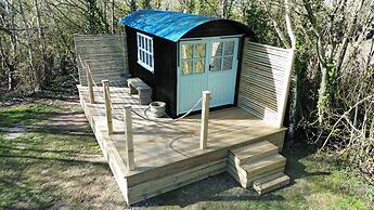 Tadnoll Escape- Shepards Hut- Sleeps 2- Bbq- Lake