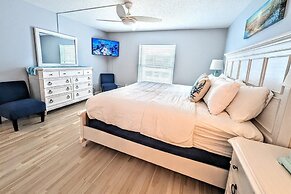 Sea Club #13 - Coastal Charm