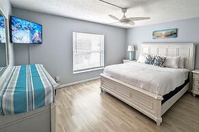 Sea Club #13 - Coastal Charm