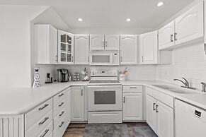 Sea Winds Condominiums C