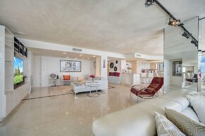 Sherwin Condominium 1801