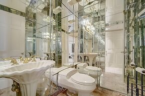 Sherwin Condominium 1801