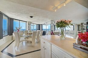 Sherwin Condominium 1801