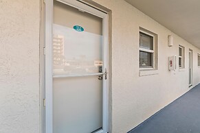 Sea Coast Gardens II 109