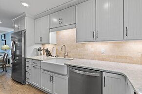 Sea Coast Gardens II 109