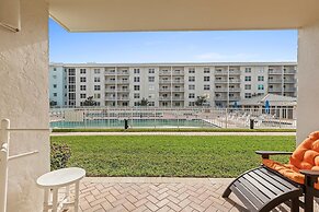 Sea Coast Gardens II 109