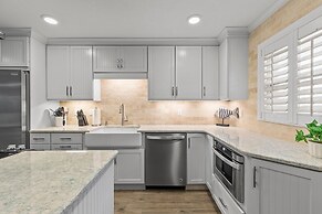 Sea Coast Gardens II 109