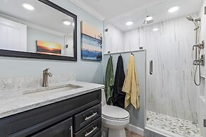 Sea Coast Gardens II 109