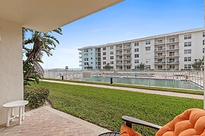 Sea Coast Gardens II 109