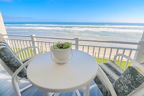 Colony Beach Club 201