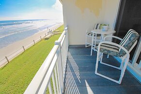 Colony Beach Club 201