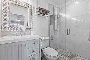 Colony Beach Club 248