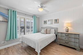 Colony Beach Club 248