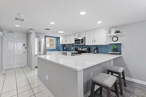 The Shores Club 1105