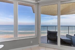 The Shores Club 1105