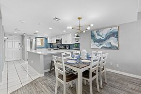 The Shores Club 1105