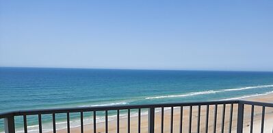 The Shores Club 1105