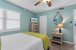 The Shores Club 1105